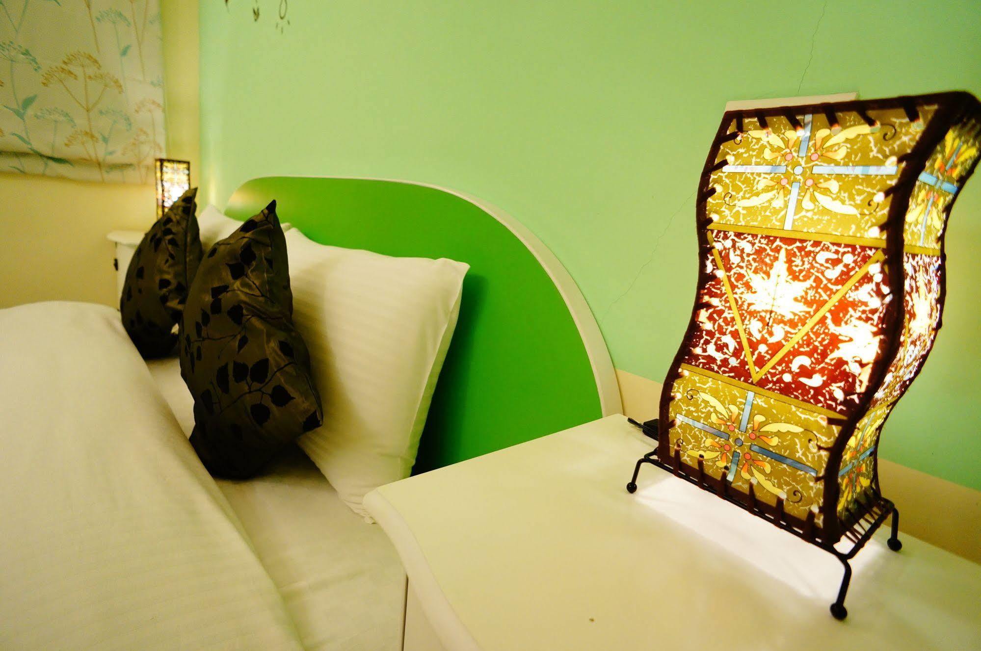 Sweet Rainbow B&B Hualien stad Exteriör bild